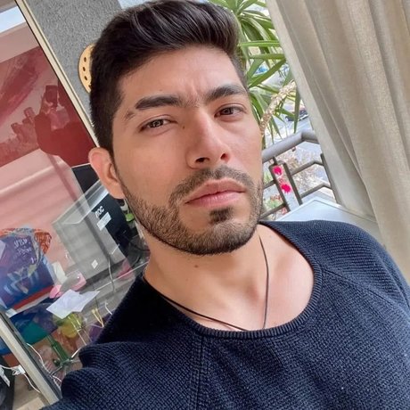 Foto di nudo di fuga di OnlyFans di Javir Venegas