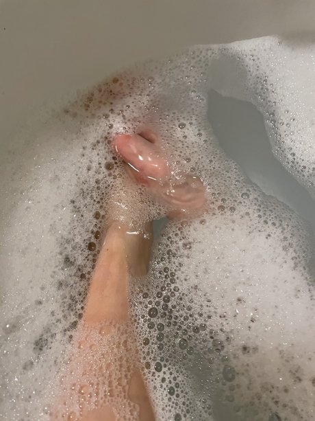 Foto di nudo di fuga di OnlyFans di Missfeetyyy69