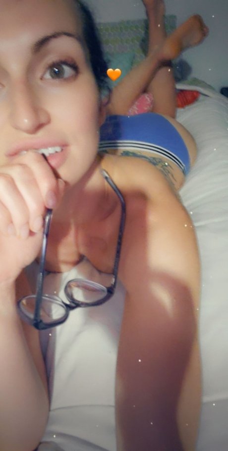 Foto di nudo di fuga di OnlyFans di Misty Moone