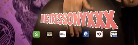 Foto di nudo di fuga di OnlyFans di Mistressonyxxx