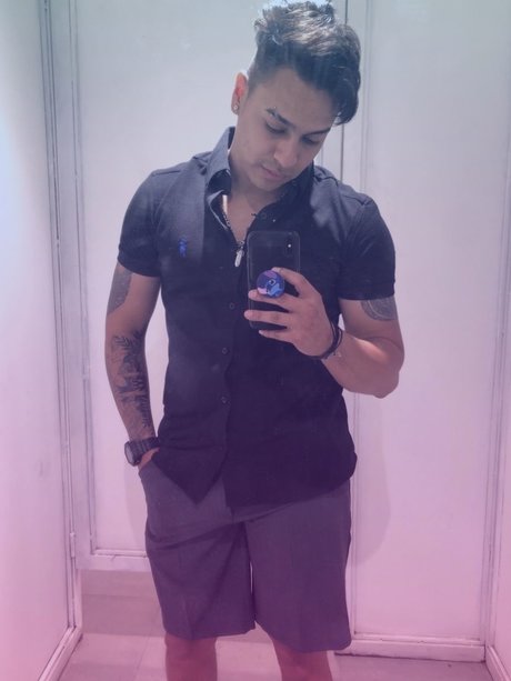 Foto di nudo di fuga di OnlyFans di Eliezer Pereira 