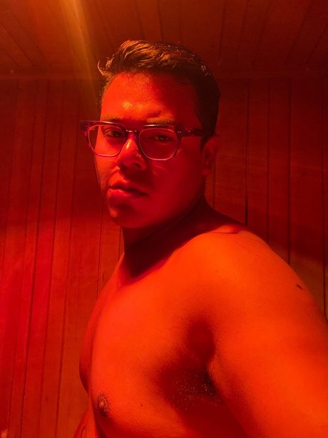Foto di nudo di fuga di OnlyFans di Hctor M Murillo