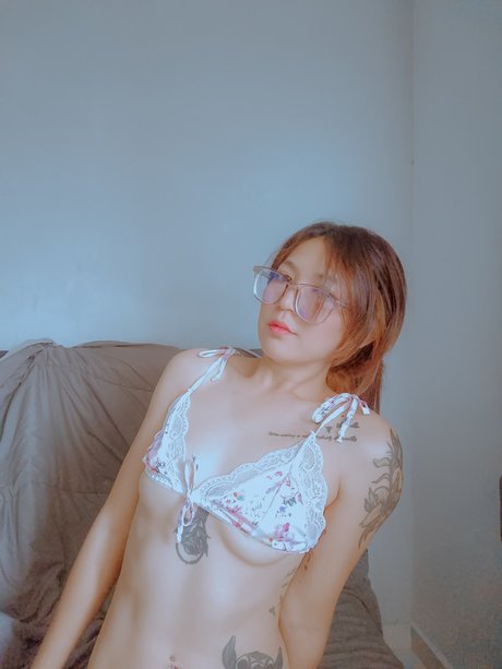 Foto di nudo di fuga di OnlyFans di Moo Yoke