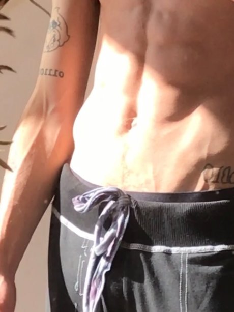 Foto di nudo di fuga di OnlyFans di Moon Lux