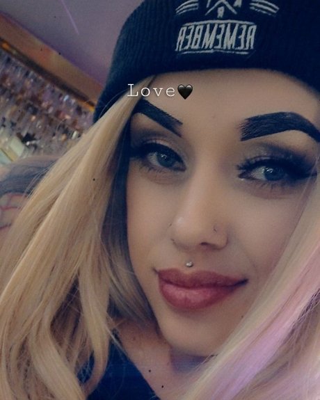 Foto di nudo di fuga di OnlyFans di Moonbabe420