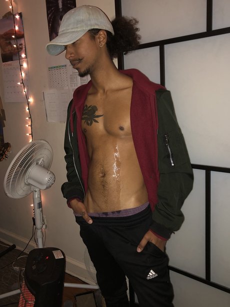 Foto di nudo di fuga di OnlyFans di Monument Danny