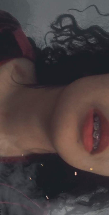 Foto di nudo di fuga di OnlyFans di Montserrat 