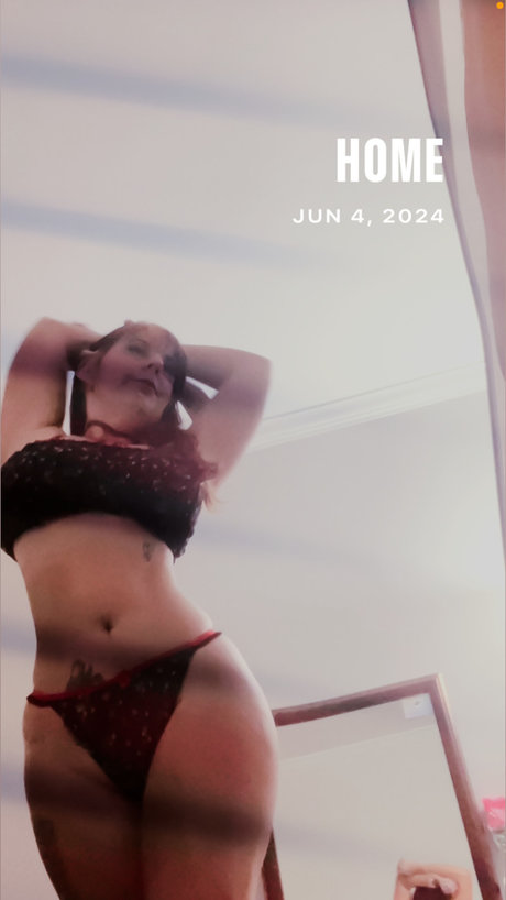 Foto di nudo di fuga di OnlyFans di Lydia Luvv