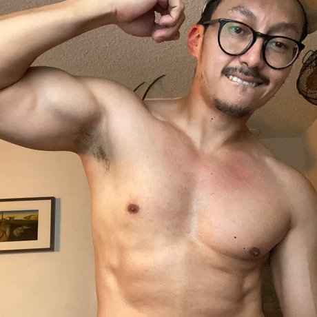 Foto di nudo di fuga di OnlyFans di Holden Edgin