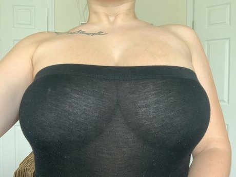 Foto di nudo di fuga di OnlyFans di Molly White
