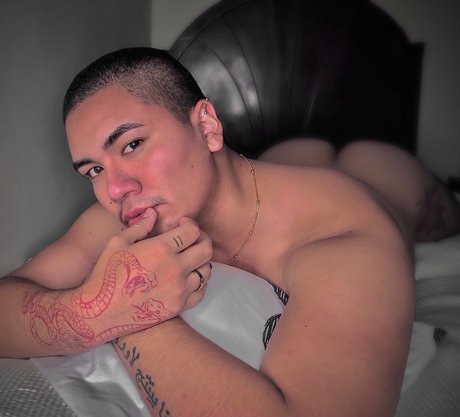 Foto di nudo di fuga di OnlyFans di Enrique Prez