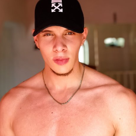 Foto di nudo di fuga di OnlyFans di Johan Urrea