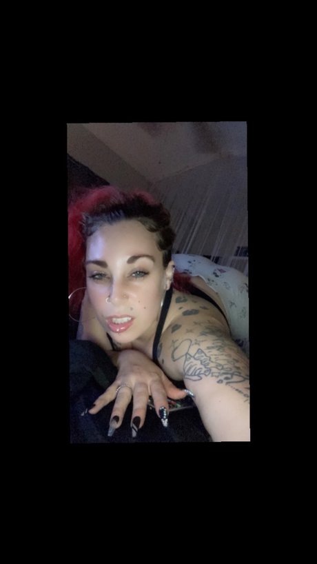 Foto di nudo di fuga di OnlyFans di Rainn
