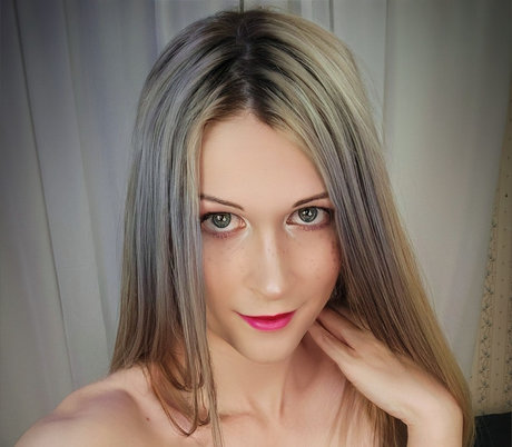 Foto di nudo di fuga di OnlyFans di Fae