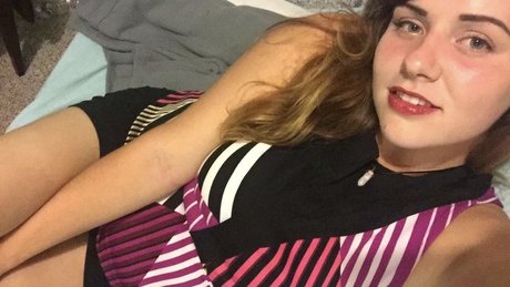 Foto di nudo di fuga di OnlyFans di Expanding Empress