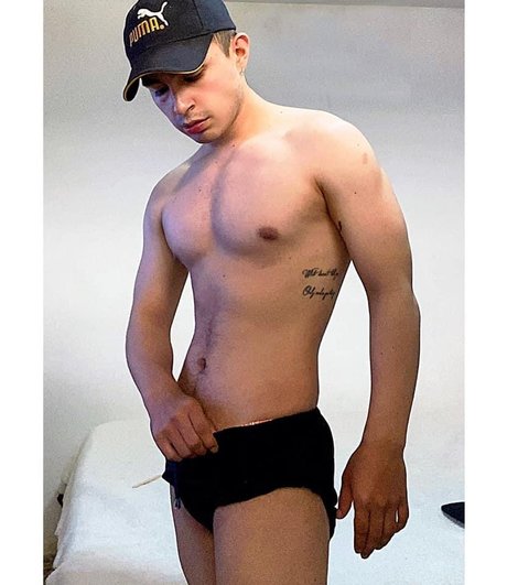 Foto di nudo di fuga di OnlyFans di El Gero Sanchez