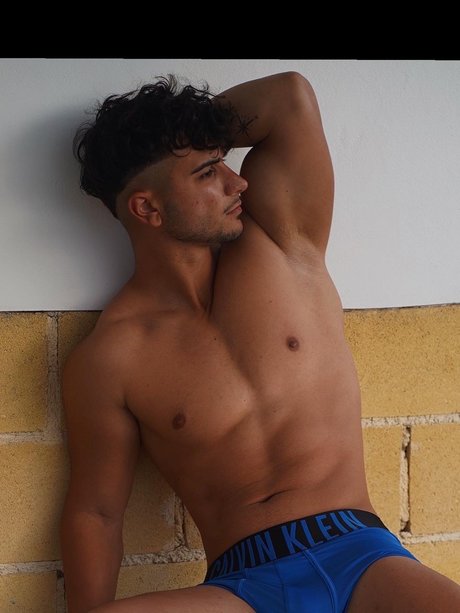 Foto di nudo di fuga di OnlyFans di Exotic Boy 20 Cm 