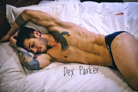 Foto di nudo di fuga di OnlyFans di Dex Parker   Premium