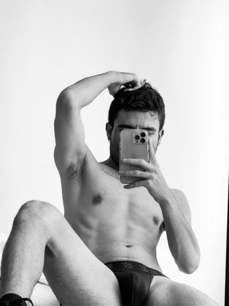 Foto di nudo di fuga di OnlyFans di Mr Dango