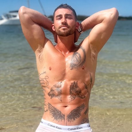 Foto di nudo di fuga di OnlyFans di Pretty Boy