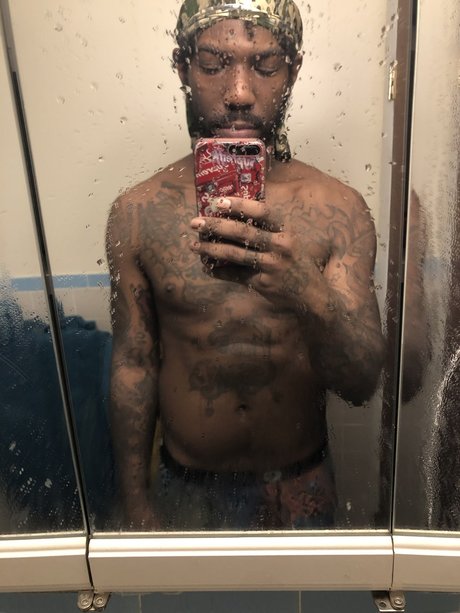 Foto di nudo di fuga di OnlyFans di Anonymous