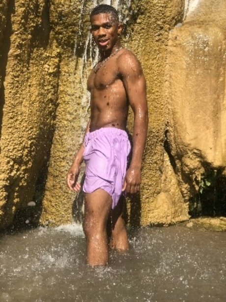 Foto di nudo di fuga di OnlyFans di Marcus Powers Pan 