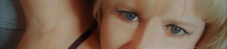 Foto di nudo di fuga di OnlyFans di Lorna Blu