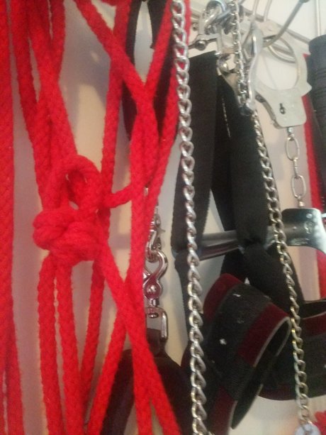 Foto di nudo di fuga di OnlyFans di Mother Witch