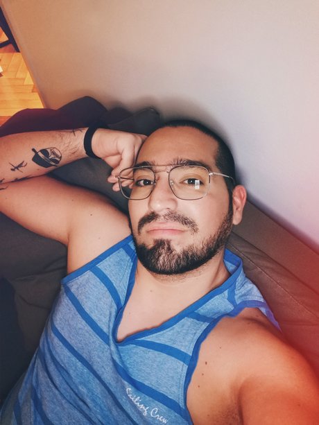 Foto di nudo di fuga di OnlyFans di Mr Morro