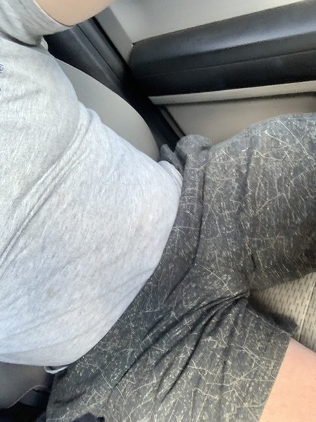 Foto di nudo di fuga di OnlyFans di Herekylecumz