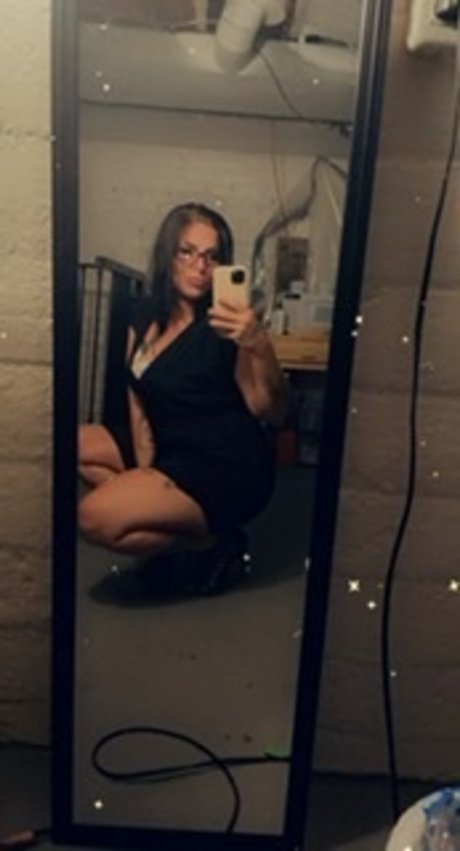 Foto di nudo di fuga di OnlyFans di Queenofthebrokenhearted420
