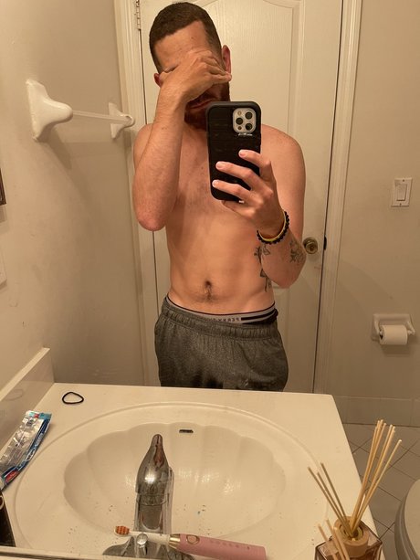 Foto di nudo di fuga di OnlyFans di Saoco