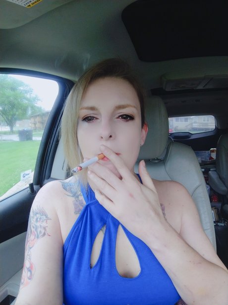 Foto di nudo di fuga di OnlyFans di Mistress Annikaah