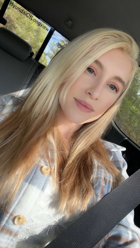 Foto di nudo di fuga di OnlyFans di Barbiee95