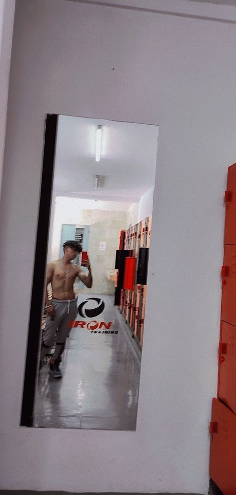 Foto di nudo di fuga di OnlyFans di Josefrancisco