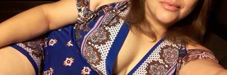 Foto di nudo di fuga di OnlyFans di Fluffy Honey Tina