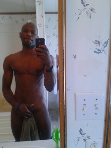 Foto di nudo di fuga di OnlyFans di Rick Dark Chocolate