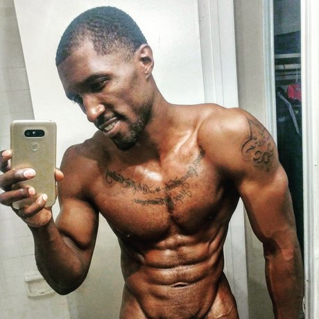 Foto di nudo di fuga di OnlyFans di Paul