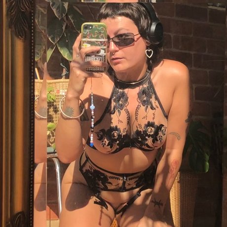 Foto di nudo di fuga di OnlyFans di Drew 