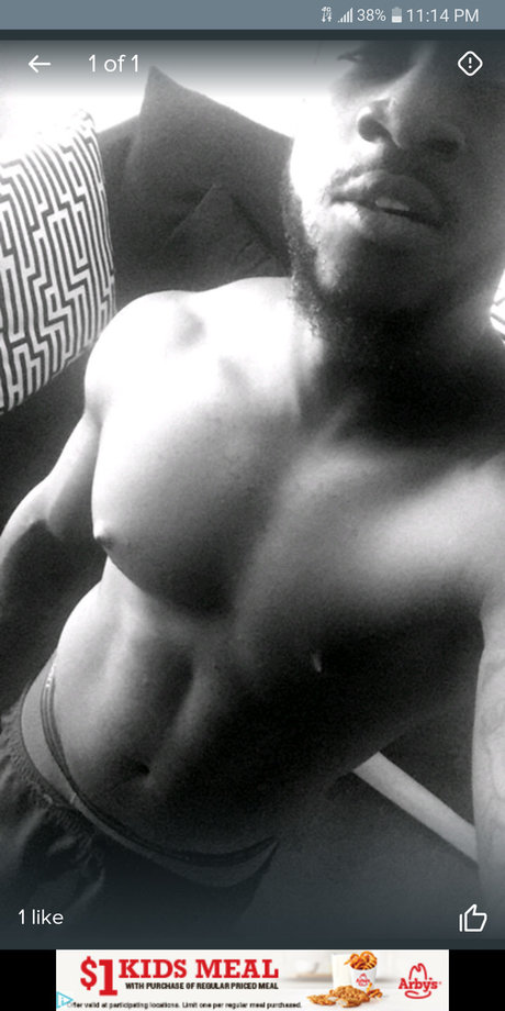 Foto di nudo di fuga di OnlyFans di Freakswitakink