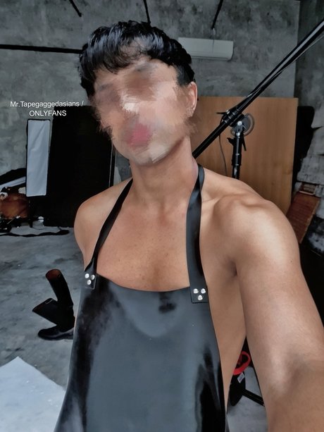 Foto di nudo di fuga di OnlyFans di Mrtapegaggedasians