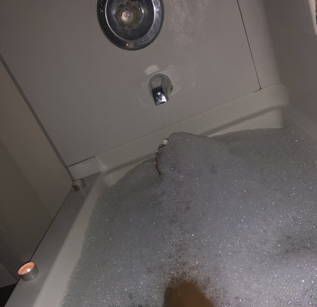 Foto di nudo di fuga di OnlyFans di Pretty Feet