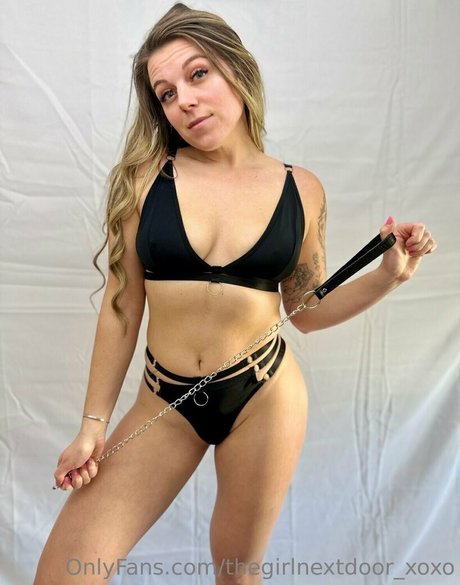 Foto di nudo di fuga di OnlyFans di Thegirlnextdoorxoxo