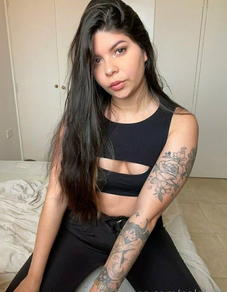 Foto di nudo di fuga di OnlyFans di Nalalust