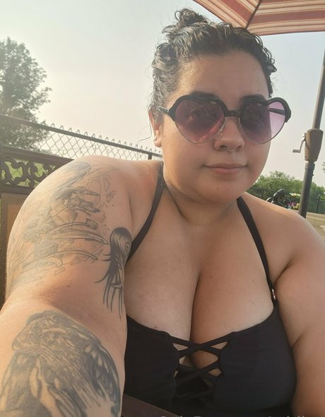 Foto di nudo di fuga di OnlyFans di Adriivy