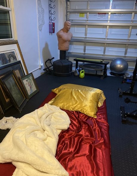 Foto di nudo di fuga di OnlyFans di Withlovesaraxo