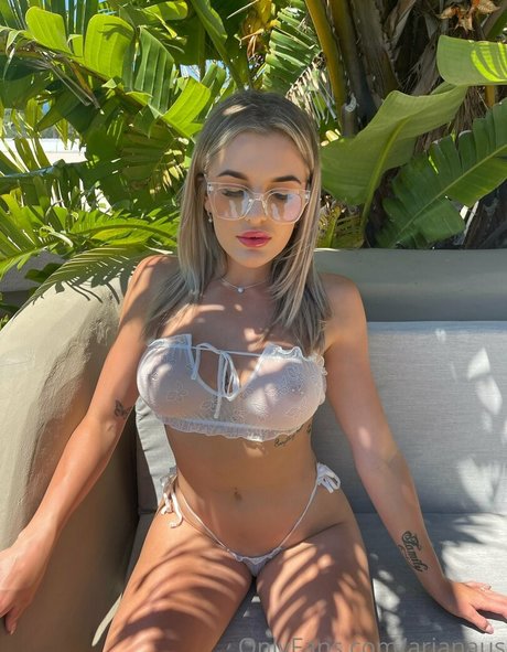 Foto di nudo di fuga di OnlyFans di Arianaus