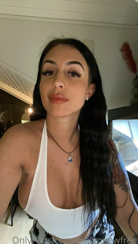 Foto di nudo di fuga di OnlyFans di Malynpewfree