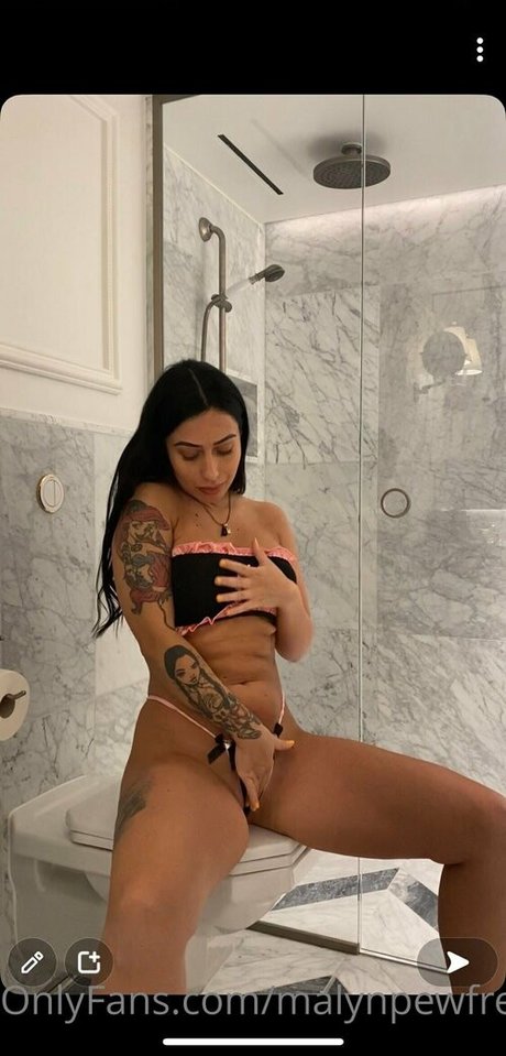 Foto di nudo di fuga di OnlyFans di Malynpewfree