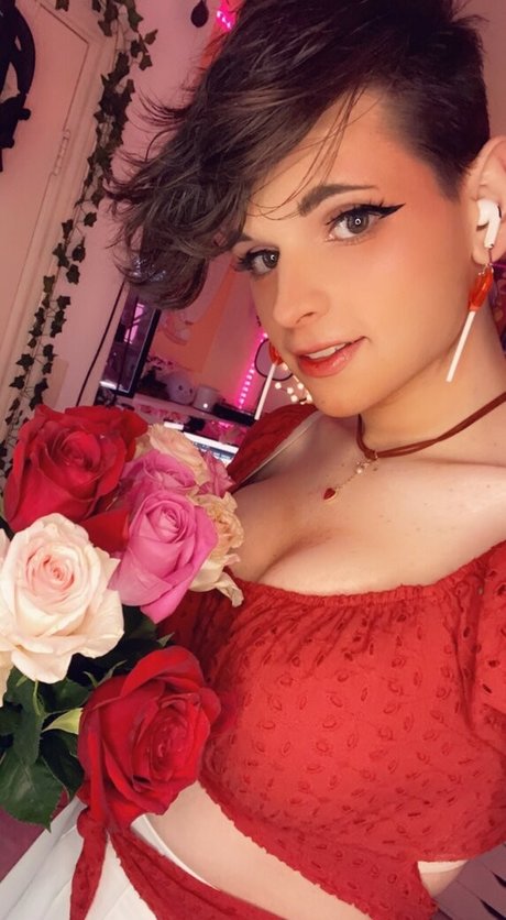 Foto di nudo di fuga di OnlyFans di Itspeachybunnn